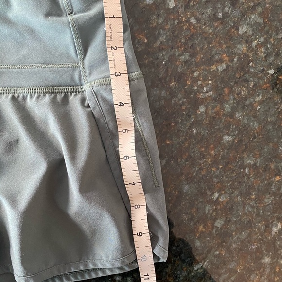 green lululemon speed up shorts - Picture 6 of 6